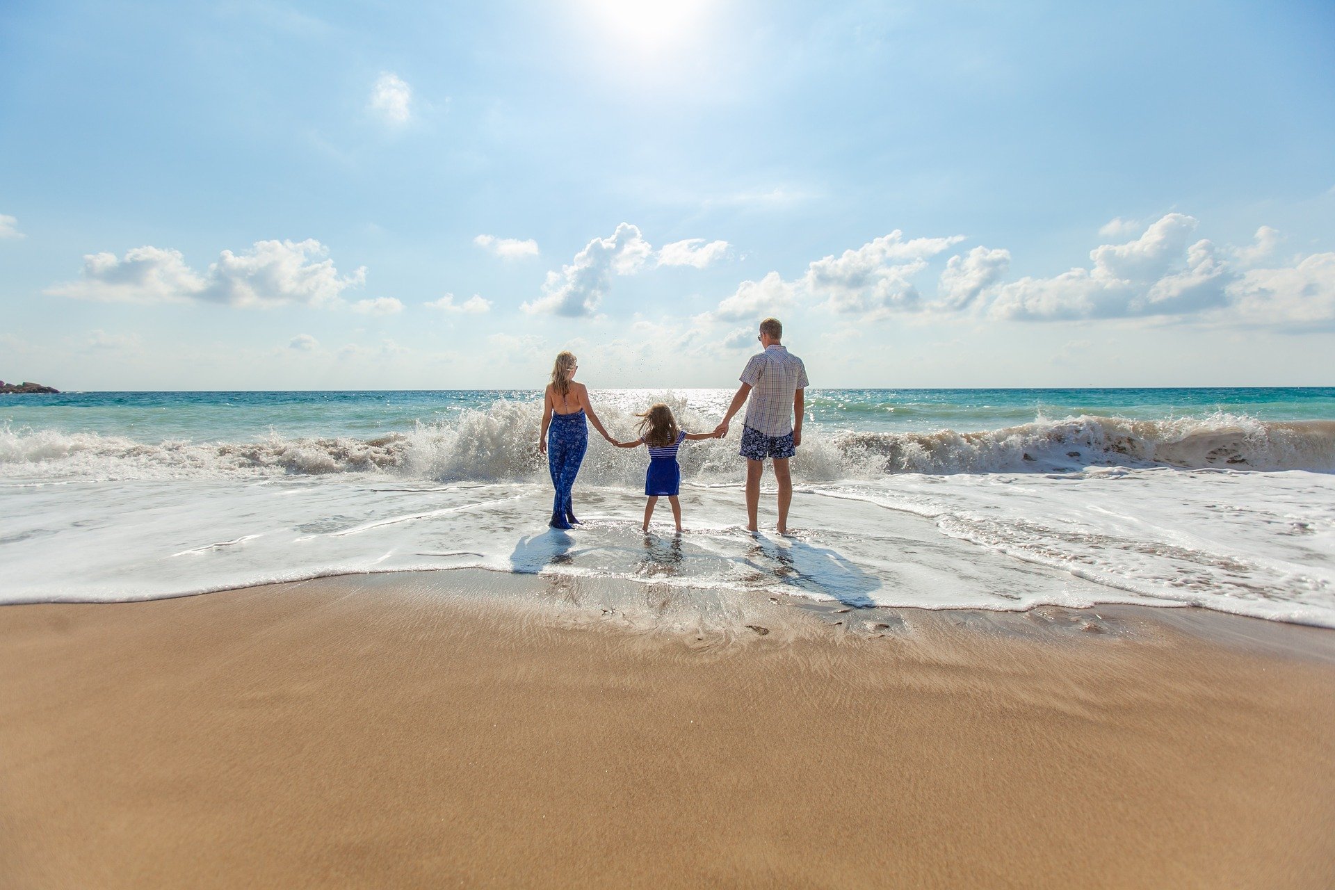 Wyjeżdżasz na wakacje? Zadbaj o bezpieczeństwo domu podczas urlopu! (fot. pixabay.com)